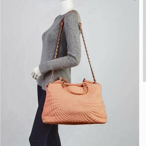 CHANEL -Spiral Sea Tote Quilted Iridescent Calfskin Bag! -AUTHENTIC! - Picture 14 of 16